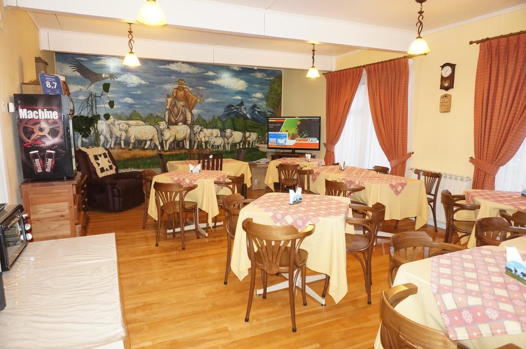 Hostal Ovejero Punta Arenas Exterior photo